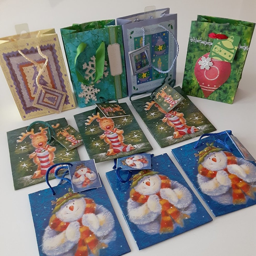 Holiday mini gift bags 10 assorted bags